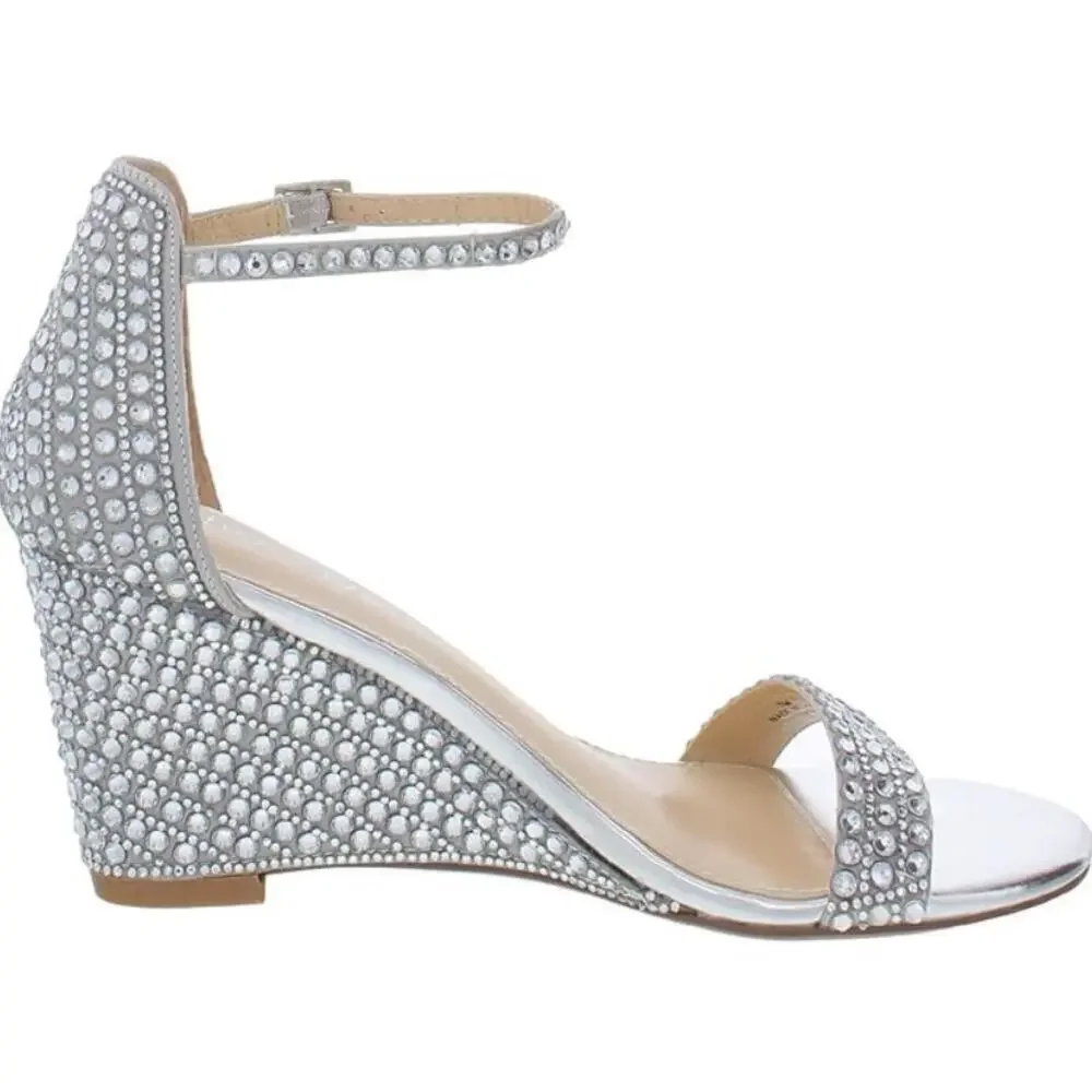 Betsey Johnson Women's Silver Rhinestone Sb-Debie Pump Size 6.5 M